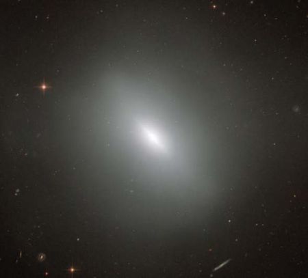 NGC221 Eliptik Galaksisi